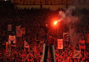 أولتراس أهلاوي يعلن تضامنه مع جماهير الزمالك عقب أحداث الدفاع الجوي  