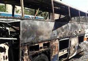 المعاينة: ماس كهربائي وراء حريق أتوبيس أسفل كوبري الجامعة