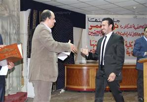 بالصور- توزيع جوائز ''نوال عمر'' للصحفيين