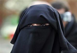 لماذا يٌحظر النقاب في الكونغو؟