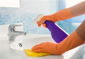 كيف تتجنب الرطوبة والعفن في الحمام؟