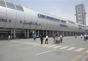 المبعوث الخاص للرئيس التونسي يصل القاهرة لبحث القضايا المشتركة