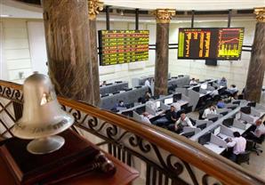 انخفاض قيم التداول بالبورصة إلى 48.7 مليار جنيه في الربع الثاني من 2015