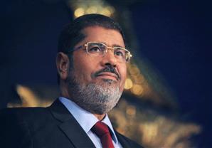 صفحة مرسي على "فيسبوك" تنشر رسالة من محبسه