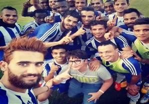 بالصور- "السيلفي" يجمع نجوم الزمالك مع الطفل زياد