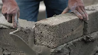 تنفيذا لقرار الحكومة.. هل تستطيع شركات الأسمنت العودة للعمل بكامل الطاقة خلال شهر؟ 