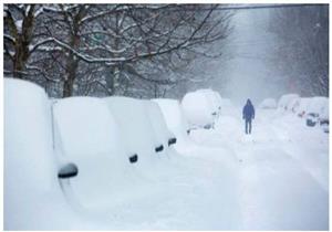 إغلاق نيويورك وواشنطن واعلان حالة الطوارئ في 11 ولاية بسبب عاصفة ثلجية هائلة شرقي الولايات المتحدة