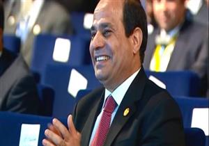 نوبة ضحك تنتاب السيسي بسبب "مثل شعبي" من مندوب الصين