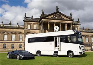 بالصور.. فندق 5 نجوم بسعر 42 مليون جنيه يسير على إطارات!