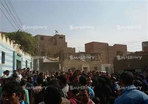 بالصور - أهالي ببني سويف يشيعون جنازة مجند العريش