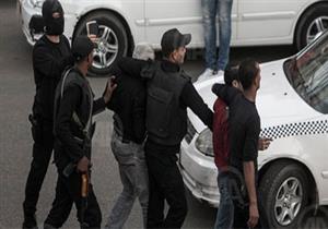 القبض على 15 شخصاً للاشتباه بهم أثناء سيرهم بميدان التحرير