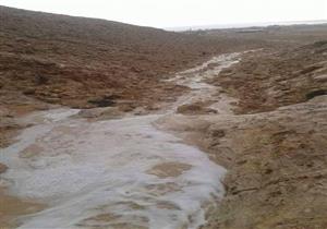 بالصور.. سقوط سيول في عدة مناطق بمرسى مطروح