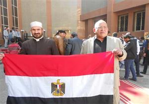 بالصور - "عادل البرنس" ..القبطي الذي  يقدره المسلمون في أسيوط