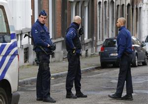 الشرطة اليونانية تلقي القبض على مهاجرين يحملون جوازات سفر مزورة