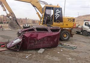 إصابة 6 أطفال جراء تصادم حافلة مدرسية بحفار في المقطم