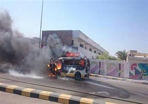 حريق سيارة ميكروباص أسفل محور أحمد عرابي بإمبابة