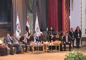 "شومان" خلال مؤتمر بجامعة بني سويف: فتاوى عدم تهنئة المسيحيين بالأعياد باطلة 