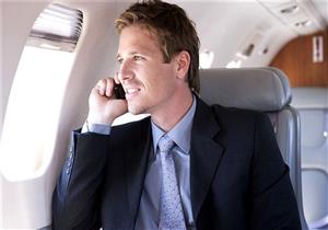 صحيفة: واشنطن تدرس السماح بالمكالمات الهاتفية خلال رحلات الطيران