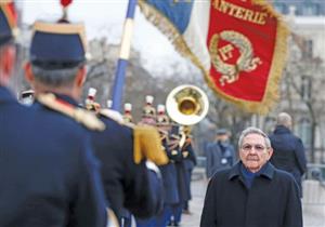 قائد الحرس الثوري يلوّح بفيديو "مخجل" للبحارة الأمريكيين