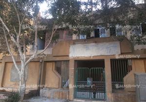 صناعة الملابس في مصر تتأكل بعد إغلاق مئات المصانع.. (تحقيق)