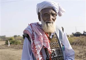 من هو الهندوسي الذي أسلم على يديه أكثر من مائة ألف؟