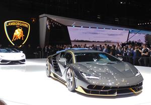 بالصور - لامبورجيني وفيراري وجهاً لوجه في جنيف