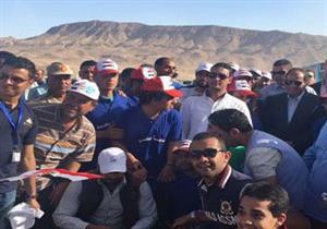 الرئيس السيسي يشهد تفجير لشق طريق السخنة الزعفرانة