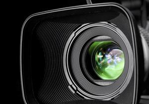 ساقطة الوادي.. استدرجت نجار وصورت له مقطع جنسي لإبتزازه