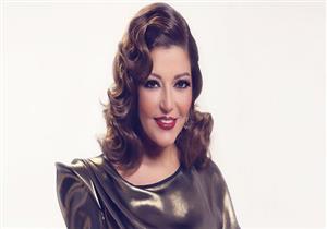 بالفيديو: سميرة سعيد تستعيد الذكريات في كليب "محصلش حاجة"