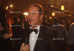 أبرزهم سلامة وفيفي عبده ومنى زكي.. فنانون يتوافدون على عزاء وائل نور
