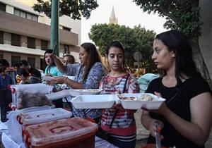 أقباط في رمضان.. تعليق زينة وتوزيع تمر وفطار مشترك