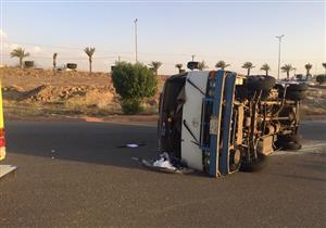 مصرع 6 أشخاص في انقلاب سيارة على طريق "الإسماعيلية – الزقازيق"