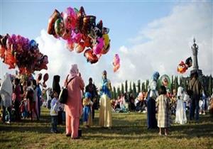 رواد "فيسبوك" يحتفلون بإجازة عيد الأضحى "قبل الهنا بسنة".. والفلك: "خدعة"