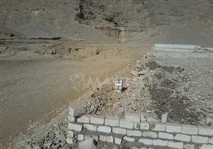  "من هنا يمر السيل".. "مصراوي" يرصد قرى "المخرات" في سوهاج: الحياة على حافة الخطر