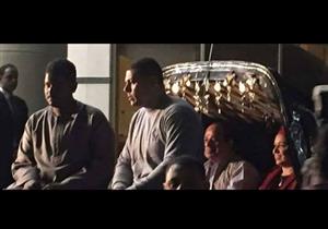 بالصور - السيسي وزوجته في جولة بـ"الحنطور" بأسوان