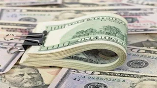 سعر الدولار يتراجع في 10 بنوك مقابل الجنيه بنهاية تعاملات اليوم