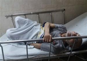 "مأساة عم أحمد".. عايش في استقبال مستشفى ولا يجد دار مسنين ترعاه