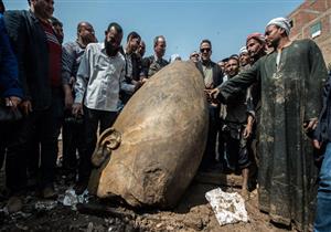 "الآثار": الكشف عن بقايا الجزء السفلي لـ"بسماتيك الأول"