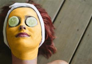   تعرفي على طرق صنع واستخدام "قناع الكركم" لجمال بشرتك