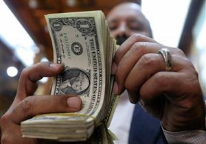 "ستاندرد آند بورز" تتوقع ارتفاع الدولار إلى 21.5 جنيه في 2020