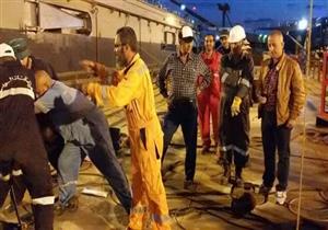 بالصور.. تجميع "بنتونات" كوبري "نمرة 6" الشرقي بترسانة بورسعيد