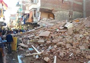 بالصور.. انهيار عقار من 4 طوابق في الإسكندرية