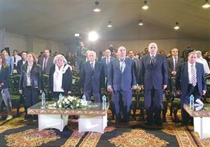 22 منحة دراسية جديدة من "المصرية للتكرير" لخريجي المدارس بـ"مسطرد" (صور)