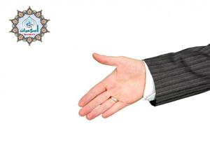 هل يجوز تقبيل يد الحاكم؟.. والمفتى يجيب