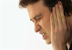 طرق بسيطة للتخلص من انسداد الأذن- متى يجب زيارة الطبيب؟