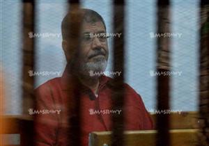 تأجيل إعادة محاكمة مرسي في قضية "اقتحام السجون'' لـ 3 يناير.. والمحكمة تستدعى مدير أمن سيناء الأسبق
