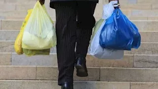 اليوم.. البيئة تطلق حملة للتوعية بالحد من استخدام الأكياس البلاستيكية 