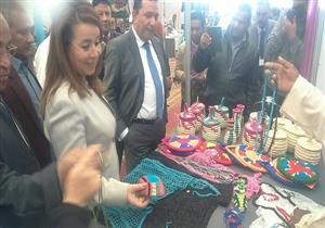 بالصور- غادة والي تفتتح معرض الأسر المنتجة "ديارنا" بالأقصر