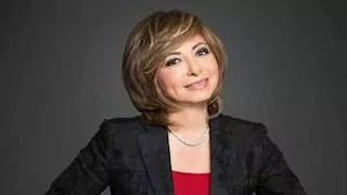 بالأحمر الناري.. لميس الحديدي بإطلالة جذابة في ختام "الجونة السينمائي" 