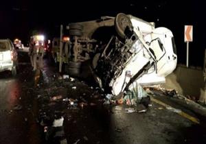 الصحة: إصابة 16 مواطنًا في حادث تصادم أتوبيس بسيارة نقل بالإسماعيلية